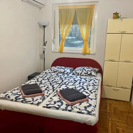 Kristina Apartmanhaz Apartman *